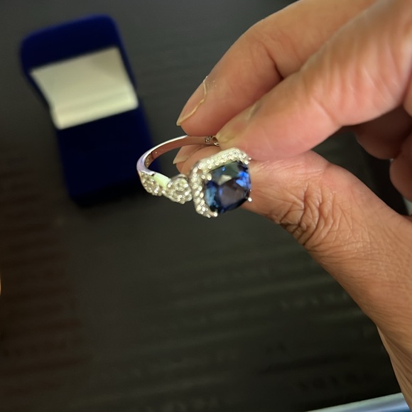 Stainless steel square cut ring - Picture 4 of 4